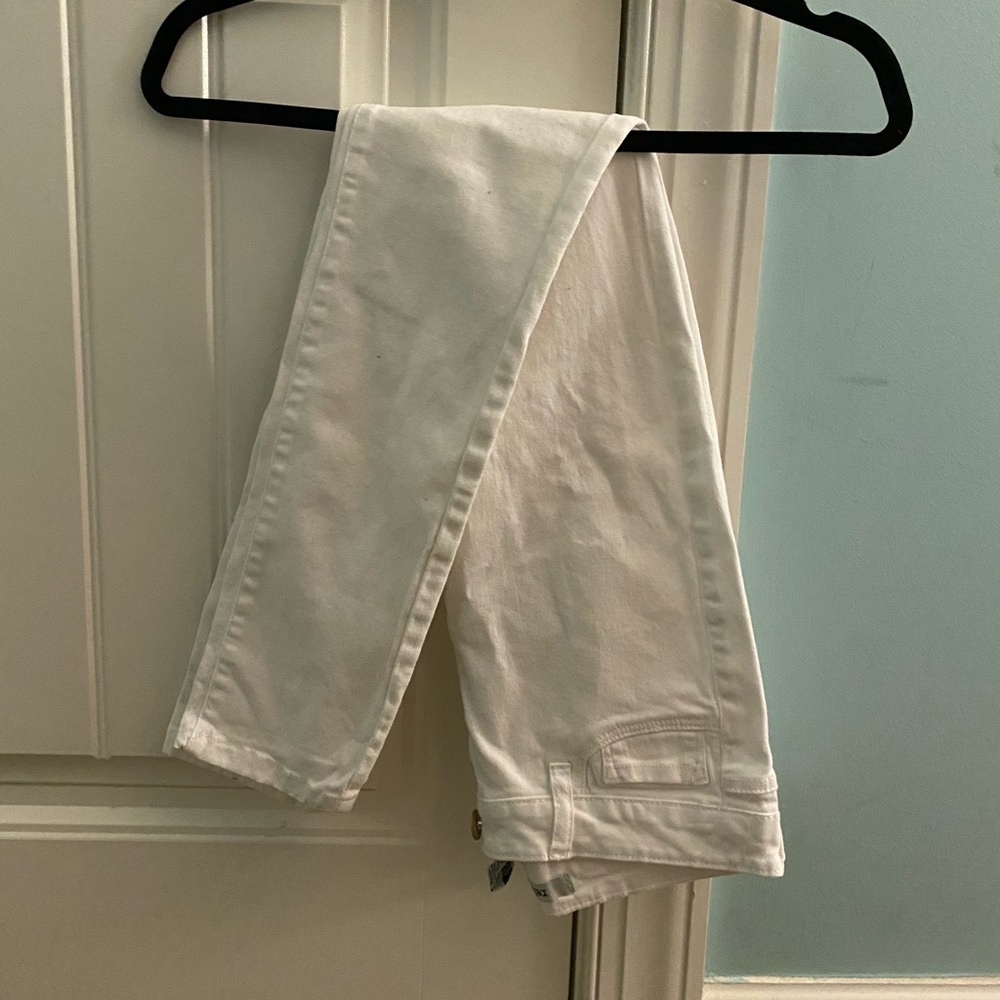 Fresh White Jeans